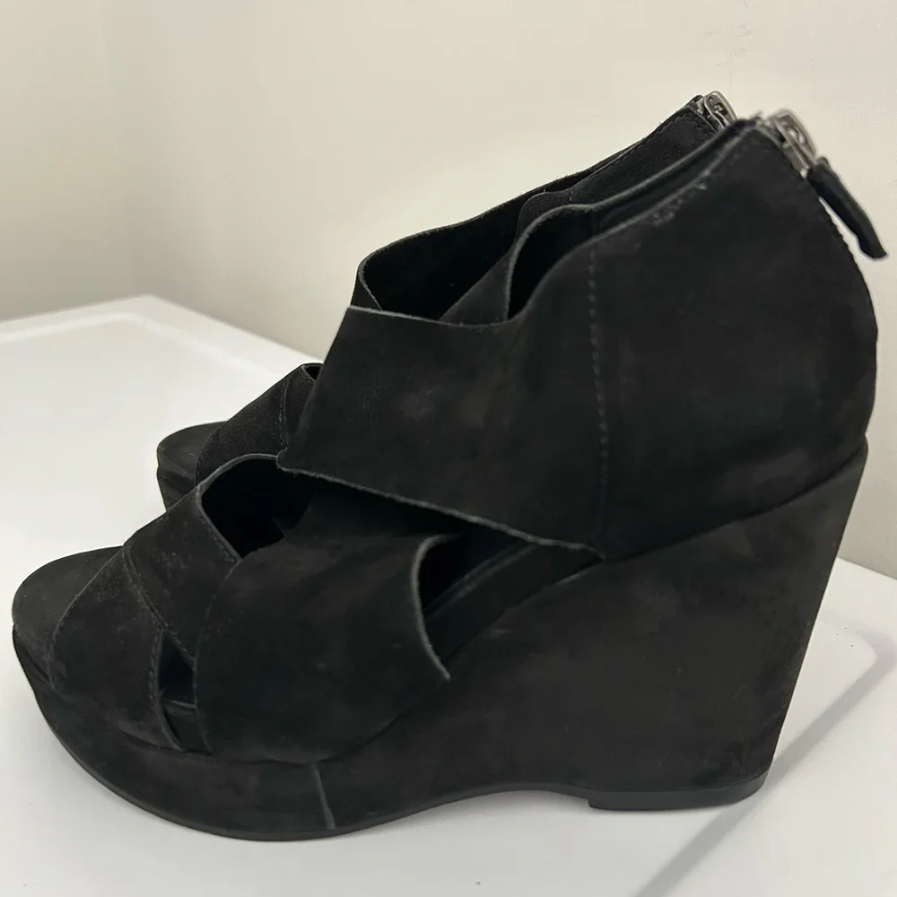 Eileen Fisher Suede Wedge Sandals Zipper Detail Zipper Detail Black Size 6